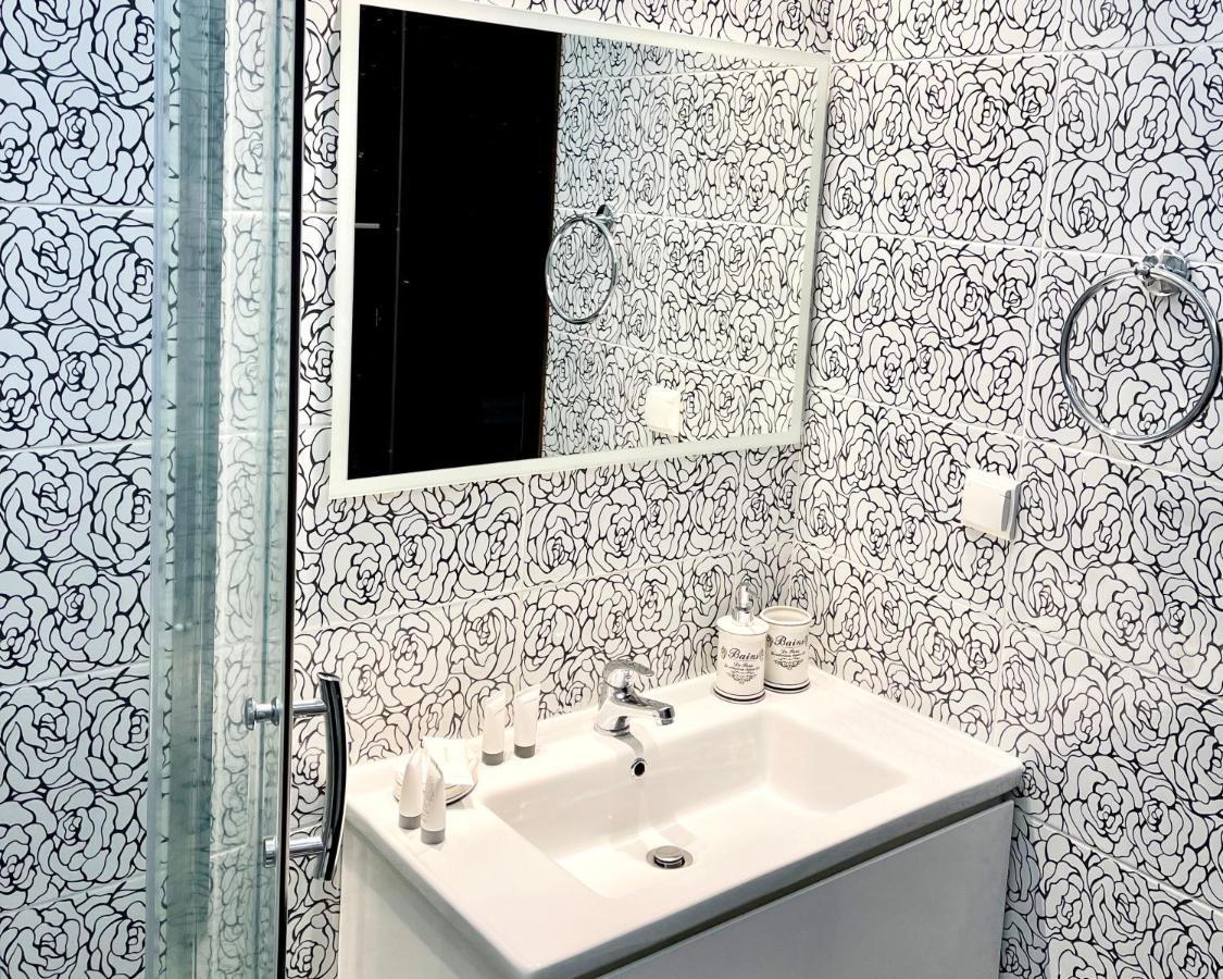 White House Kokas Luxury Apartments Кремасти Экстерьер фото